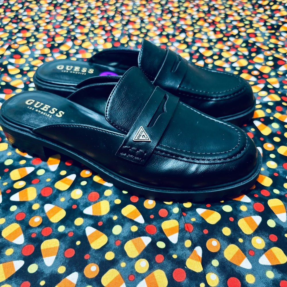 Guess Shoes Women Size 8.5 | leather loafers slides black mules classic preppy